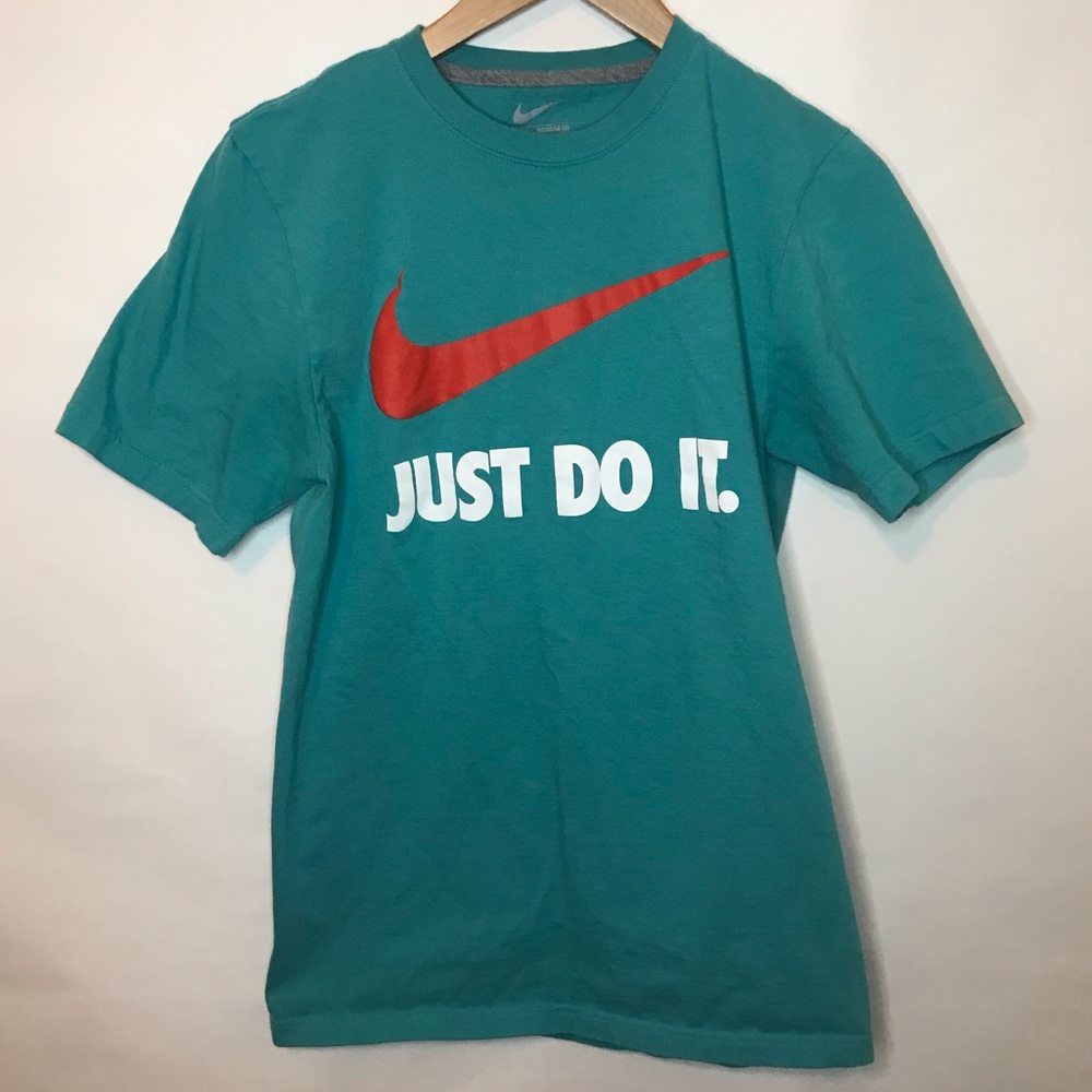 Nike T-shirt